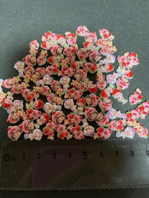 9 いちご女の子 ネイルパーツ デコパーツ レジン < 香水/コスメ/ネイル 9 いちご女の子 ネイルパーツ デコパーツ レジン < 香水/コスメ/ネイルの