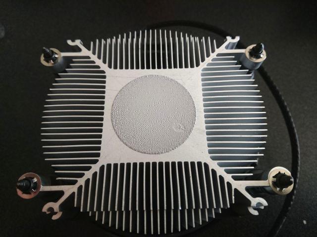 【新品・送料無料】AMD Ryzen Wraith Stealth CPUクーラー@ < PC本体/周辺機器 【新品・送料無料】AMD Ryzen Wraith Stealth CPUクーラー@ < PC本体/周辺機器の