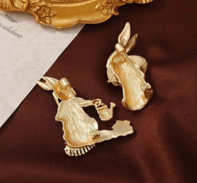 ラビット デザイン ブローチ うさぎ ネザーランド ゴールド ピーターラビット < 女性アクセサリー/時計  ラビット デザイン ブローチ うさぎ ネザーランド ゴールド ピーターラビット < 女性アクセサリー/時計の