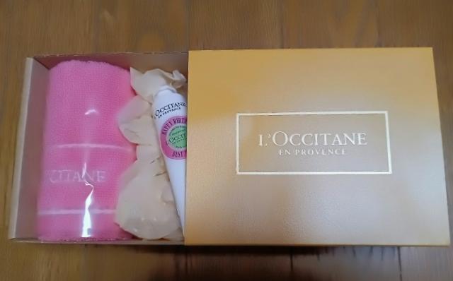 ロクシタン ハンドクリーム&ハンカチセット < ブランド ロクシタン ハンドクリーム&ハンカチセット < ブランドの