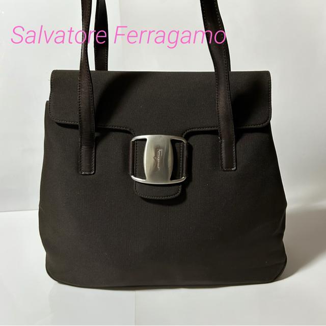美品 Salvatore Ferragamo フェラガモ ヴァラ ショルダーバッグ トートバッグ AQ21 8718 ナイロン < ブランド 美品 Salvatore Ferragamo フェラガモ ヴァラ ショルダーバッグ トートバッグ AQ21 8718 ナイロン < ブランドの