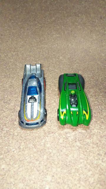 ホットウィールHot Wheelsレーシングカーレーサーカー2個セットミニカー2010年2011年マテル社 < ホビー  ホットウィールHot Wheelsレーシングカーレーサーカー2個セットミニカー2010年2011年マテル社 < ホビーの