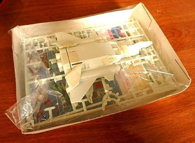 ◆機動戦士ガンダム 1/144 大気圏内外両用戦闘機 コアブースター ガンプラ ジャンク < ホビー  ◆機動戦士ガンダム 1/144 大気圏内外両用戦闘機 コアブースター ガンプラ ジャンク < ホビーの