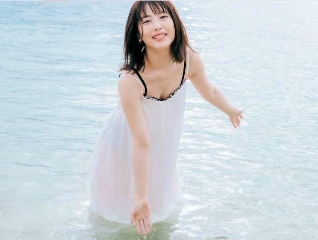【送料無料】浜辺美波 最新写真フォト10枚セット B < タレントグッズ  【送料無料】浜辺美波 最新写真フォト10枚セット B < タレントグッズの
