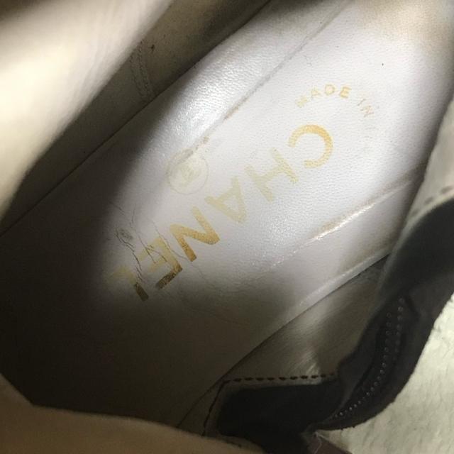 正規品 シャネル スエードブーツ38/24cm ブラウン 良品 < ブランド  正規品 シャネル スエードブーツ38/24cm ブラウン 良品 < ブランドの