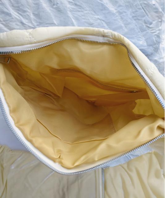 送料無料 新品 キルティングショルダーバッグ 斜めがけ鞄 < 女性ファッション  送料無料 新品 キルティングショルダーバッグ 斜めがけ鞄 < 女性ファッションの