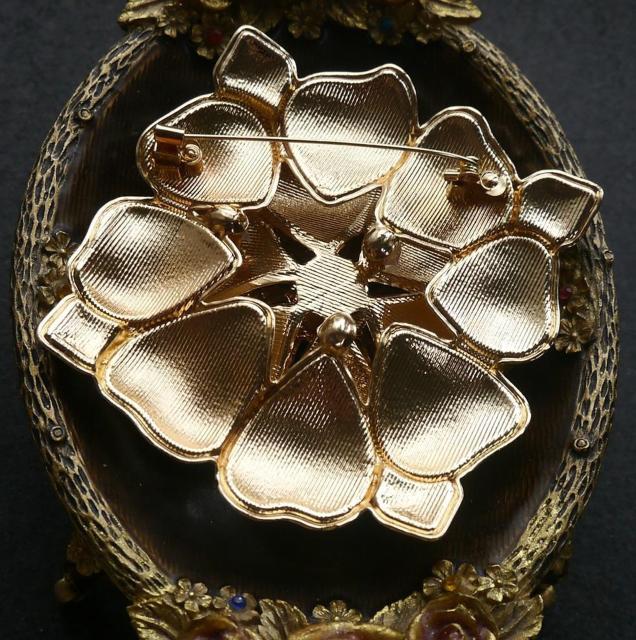 新品アンティーク調お花 牡丹 エナメル ブローチ 大きめ < 女性アクセサリー/時計  新品アンティーク調お花 牡丹 エナメル ブローチ 大きめ < 女性アクセサリー/時計の