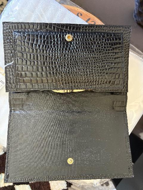 ブランド不明 黒財布 < 女性ファッション  ブランド不明 黒財布 < 女性ファッションの