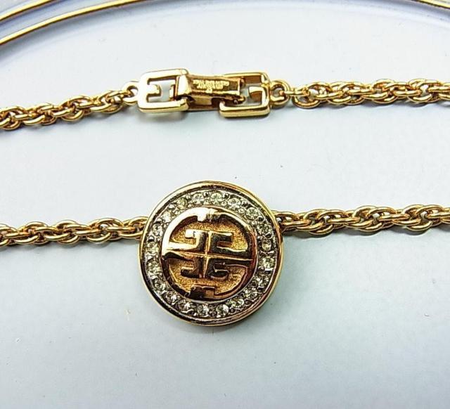 ★正規美品ジバンシィ ヴィンテージ ロゴ&ラインストーンネックレス < ブランド  ★正規美品ジバンシィ ヴィンテージ ロゴ&ラインストーンネックレス < ブランドの