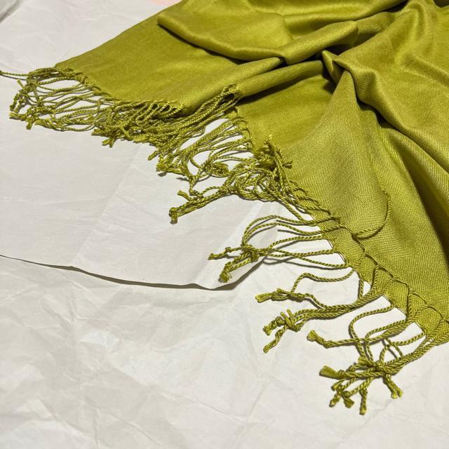 【ノーブランド扱い】 薄手 大判ストール・ショール / グリーン系 < 女性ファッション 【ノーブランド扱い】 薄手 大判ストール・ショール / グリーン系 < 女性ファッションの