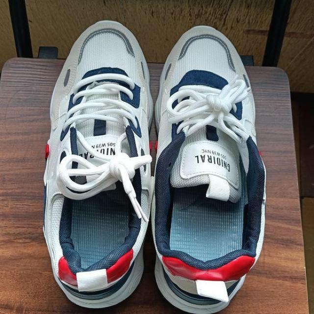 新品 26.5cm メンズ スニーカー ホワイト シューズ 靴 ランニング 普段 < 男性ファッション 新品 26.5cm メンズ スニーカー ホワイト シューズ 靴 ランニング 普段 < 男性ファッションの