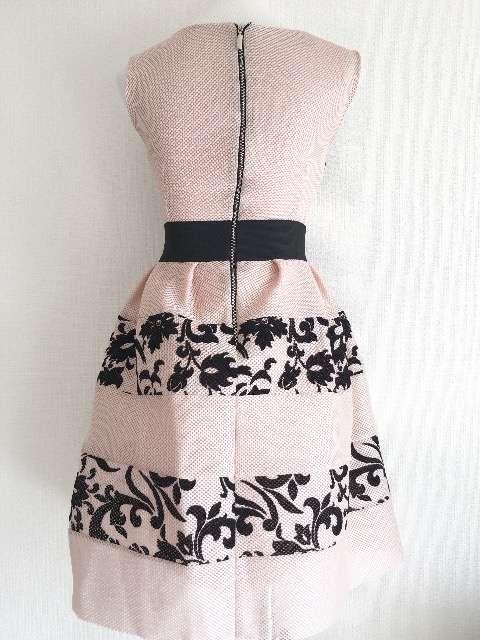 RINASCIMENTOベビーピンク黒ダマスクフラワーフレアドレスワンピ < 女性ファッション RINASCIMENTOベビーピンク黒ダマスクフラワーフレアドレスワンピ < 女性ファッションの