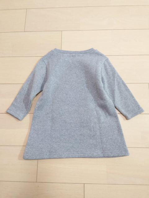 新品未使用タグ付き  裏起毛キッズトップス サイズ 110cm  グレー < キッズ/ベビー  新品未使用タグ付き  裏起毛キッズトップス サイズ 110cm  グレー < キッズ/ベビーの