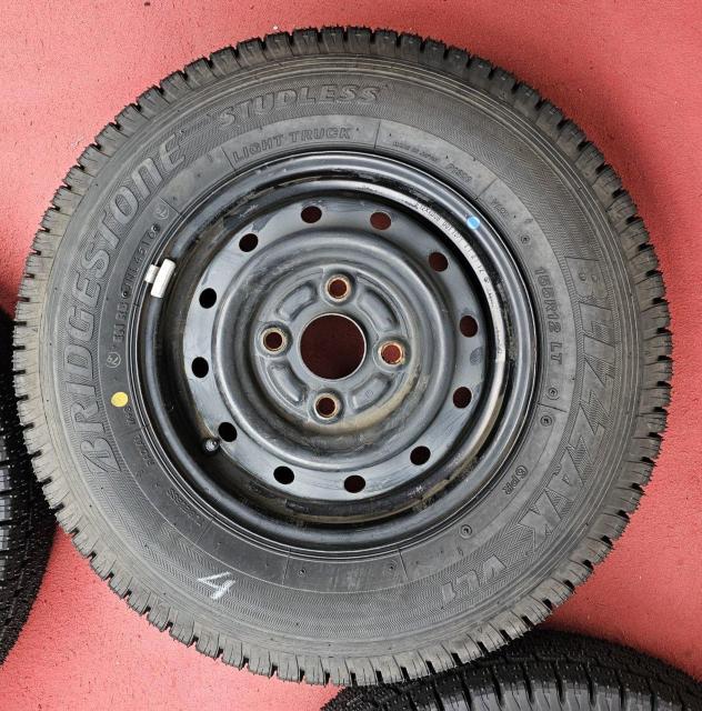 スチール鉄ホイール12インチ4J+40 pcd100ハブ54スタッドレスタイヤ付き4本セツトブリヂストン ブリザック VL1 < 自動車/バイク スチール鉄ホイール12インチ4J+40 pcd100ハブ54スタッドレスタイヤ付き4本セツトブリヂストン ブリザック VL1 < 自動車/バイク