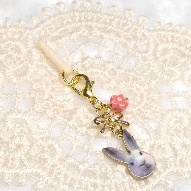 ハンドメイド☆イヤホンジャック☆アクセサリー☆うさぎ☆ピンクほっぺ < 女性ファッション ハンドメイド☆イヤホンジャック☆アクセサリー☆うさぎ☆ピンクほっぺ < 女性ファッションの