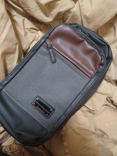 �J�W���A�� �{�f�B�o�b�O �����V�����_�[�o�b�O �����Y �O���[ �u���E�� �t�F�C�N���U�[  �� �j���A�N�Z�T���[/���v�� 