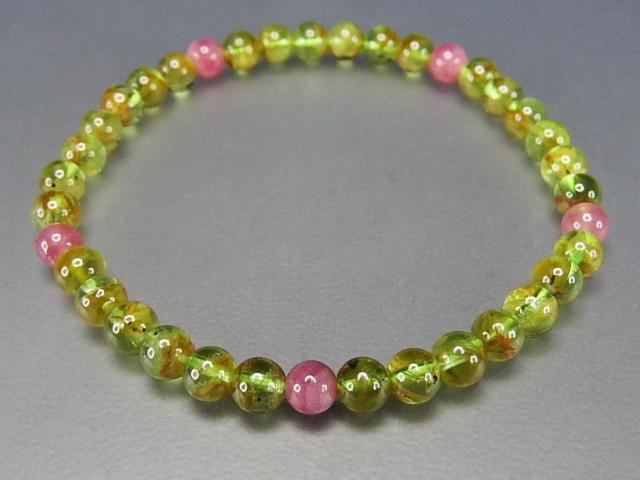 ピンクトルマリン約5mm弱ペリドット約5mm女性人気天然石ブレスレット < 女性アクセサリー/時計  ピンクトルマリン約5mm弱ペリドット約5mm女性人気天然石ブレスレット < 女性アクセサリー/時計の