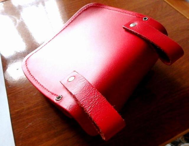 ◆レザーポーチ レッド 中古品 < 男性ファッション  ◆レザーポーチ レッド 中古品 < 男性ファッションの