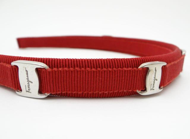 フェラガモ VARA ヴァラ カチューシャ ヘアアクセサリー レッド<USED>【送料無料】 < ブランド  フェラガモ VARA ヴァラ カチューシャ ヘアアクセサリー レッド<USED>【送料無料】 < ブランドの