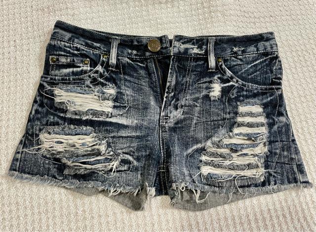 VENCE EXCHANGE ショートパンツ Lサイズ 美品 < 女性ファッション  VENCE EXCHANGE ショートパンツ Lサイズ 美品  < 女性ファッションの