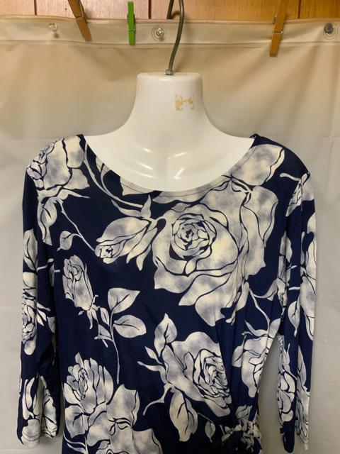 ◆青い花柄ワンピース◆フリーサイズ < 女性ファッション  ◆青い花柄ワンピース◆フリーサイズ < 女性ファッションの