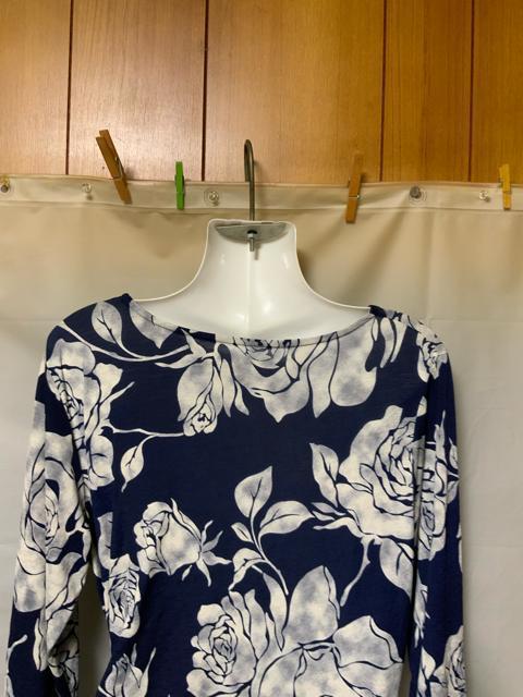 ◆青い花柄ワンピース◆フリーサイズ < 女性ファッション  ◆青い花柄ワンピース◆フリーサイズ < 女性ファッションの