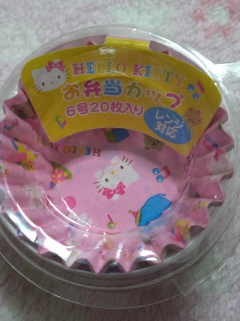 ☆ お弁当カップ ☆ キティ サーカス柄 ピンク色 6号 20枚入り レンジ対応 < おもちゃ ☆ お弁当カップ ☆ キティ サーカス柄 ピンク色 6号 20枚入り レンジ対応 < おもちゃの
