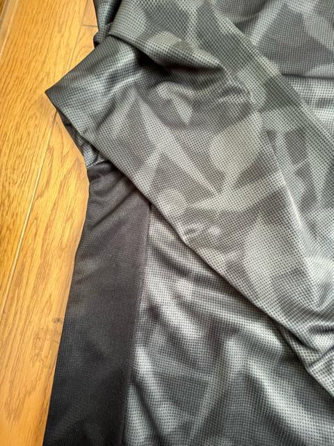 LLサイズ!高貴紳士的!ツルサラッとメッシュ素材!長袖!Tシャツ!ブラック系色合い! < 男性ファッション  LLサイズ!高貴紳士的!ツルサラッとメッシュ素材!長袖!Tシャツ!ブラック系色合い! < 男性ファッションの