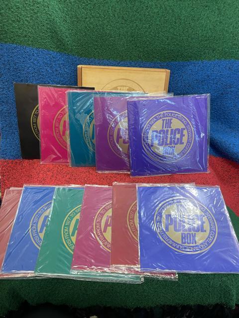 �y����ՁzTHE POLICE �V���O�����R�[�hTHE POLICE BOX�@FOR COLLECTORS ONLY�@���S����� �� CD/DVD/�r�f�I�� 