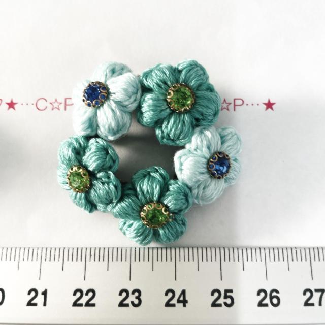 3*ハンドメイド♪ぷっくりお花のリースブローチ 9 < 女性ファッション 3*ハンドメイド♪ぷっくりお花のリースブローチ 9 < 女性ファッションの