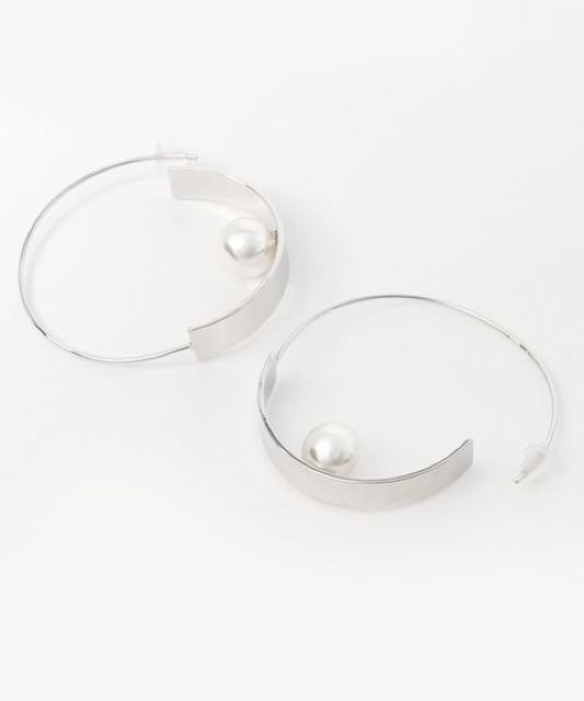 andGIRL・雑誌掲載【新品未使用】TONALトーナル●パールフープピアス●シルバー●フープピアス パールピアス < 女性アクセサリー/時計 andGIRL・雑誌掲載【新品未使用】TONALトーナル●パールフープピアス●シルバー●フープピアス パールピアス < 女性アクセサリー/時計の