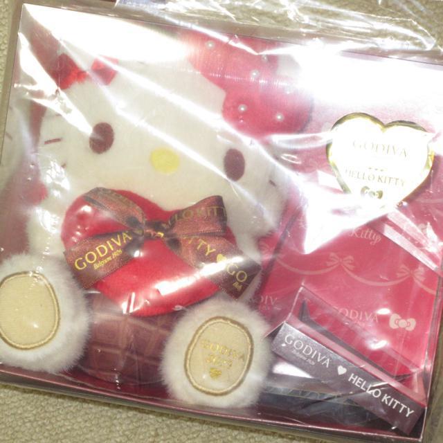 ハローキティドール×GODIVA2023*ぬいぐるみ*人形 < おもちゃ  ハローキティドール×GODIVA2023*ぬいぐるみ*人形 < おもちゃの
