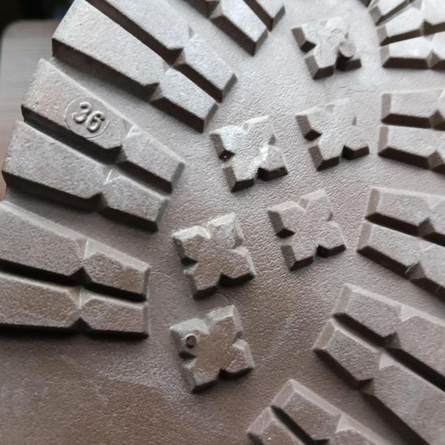 Vi 23cm fB[X Xj[J[ uE V[Y C   t@bV 