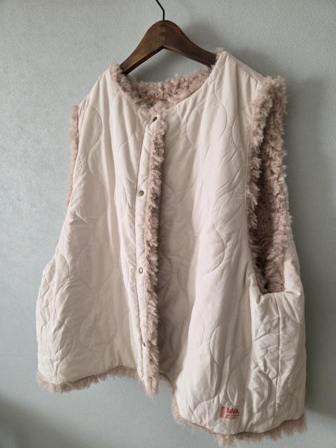 JAVAベスト★ボアとキルティングのリバーシブルベスト/新品 < 女性ファッション JAVAベスト★ボアとキルティングのリバーシブルベスト/新品 < 女性ファッションの