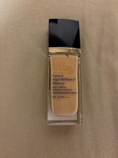 エスティローダー/フューチャリストアクアブリリアンス/リキッドファンデ66新品同様 < ブランド エスティローダー/フューチャリストアクアブリリアンス/リキッドファンデ66新品同様 < ブランドの