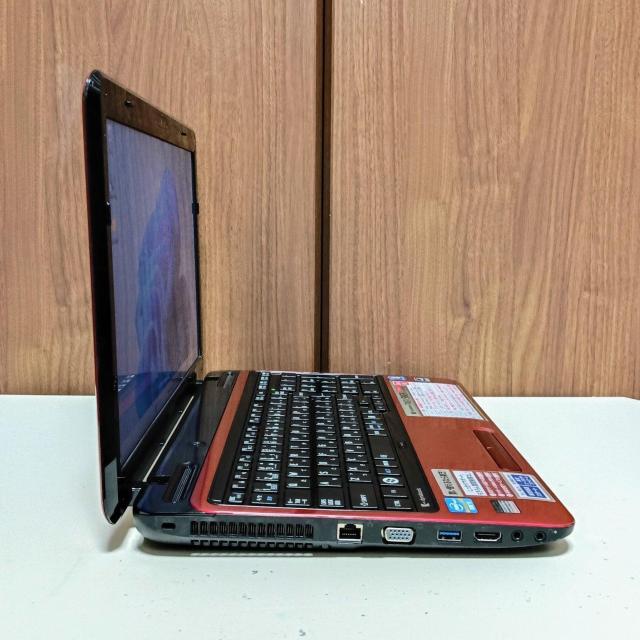 TOSHIBA dynabook Corei7 ������16GB SSD512GB �u���[���C Web�J���� Windows11 �� PC�{��/���Ӌ@��� 