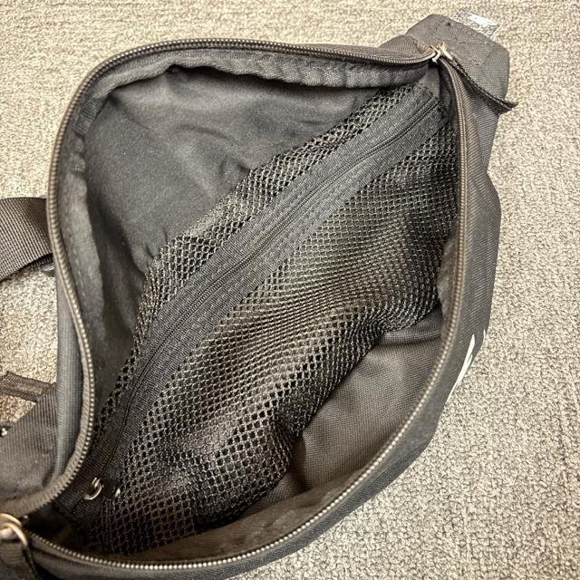���� NIKE �i�C�L �{�f�B�o�b�O �u���b�N DB0490-010 �� �u�����h�� 