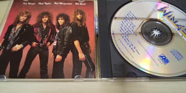 Winger/IN THE MEART OF THE YOUNG < CD/DVD/ビデオ Winger/IN THE MEART OF THE YOUNG < CD/DVD/ビデオの