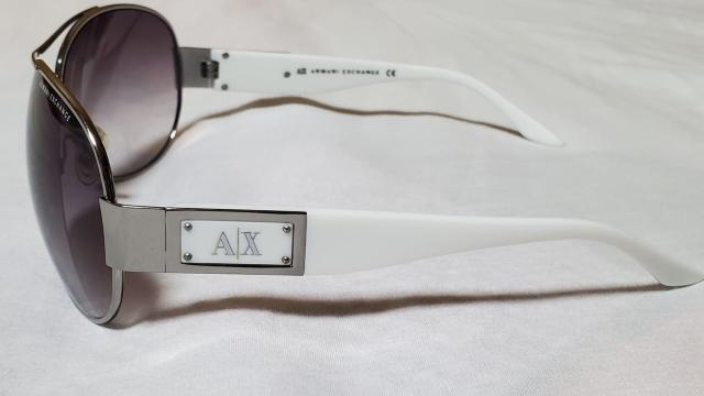 正規 完全廃盤 激レア アルマーニ ロゴ ティアドロップ メタルスポーティーサングラス 黒×白 A/X エンブレムサイドプレート < ブランド  正規 完全廃盤 激レア アルマーニ ロゴ ティアドロップ メタルスポーティーサングラス 黒×白 A/X エンブレムサイドプレート < ブランドの
