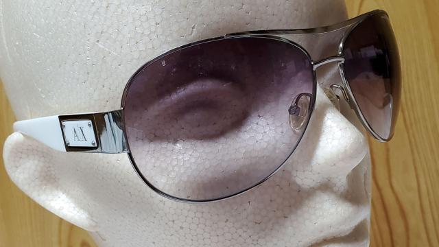 正規 完全廃盤 激レア アルマーニ ロゴ ティアドロップ メタルスポーティーサングラス 黒×白 A/X エンブレムサイドプレート < ブランド  正規 完全廃盤 激レア アルマーニ ロゴ ティアドロップ メタルスポーティーサングラス 黒×白 A/X エンブレムサイドプレート < ブランドの