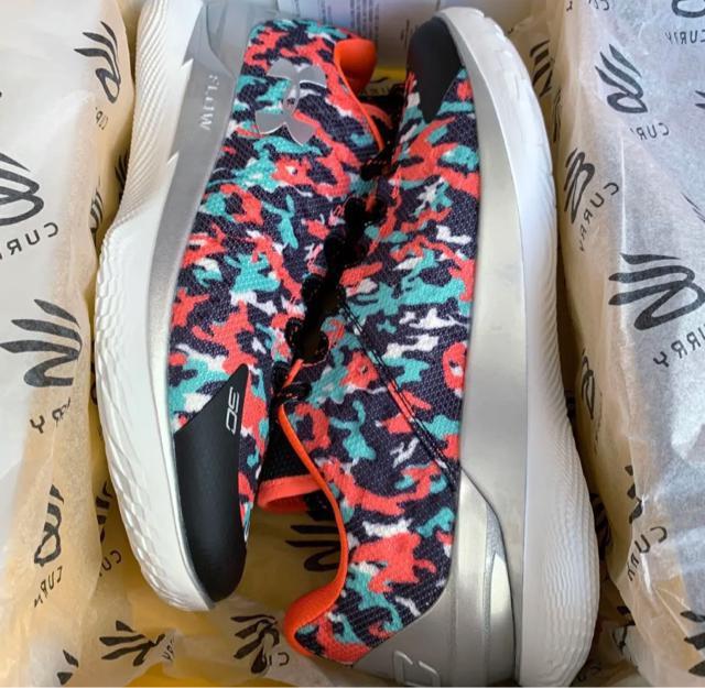 Under Armour CURRY 1 LOW FLOTRO 28cm < ブランド  Under Armour CURRY 1 LOW FLOTRO 28cm < ブランドの