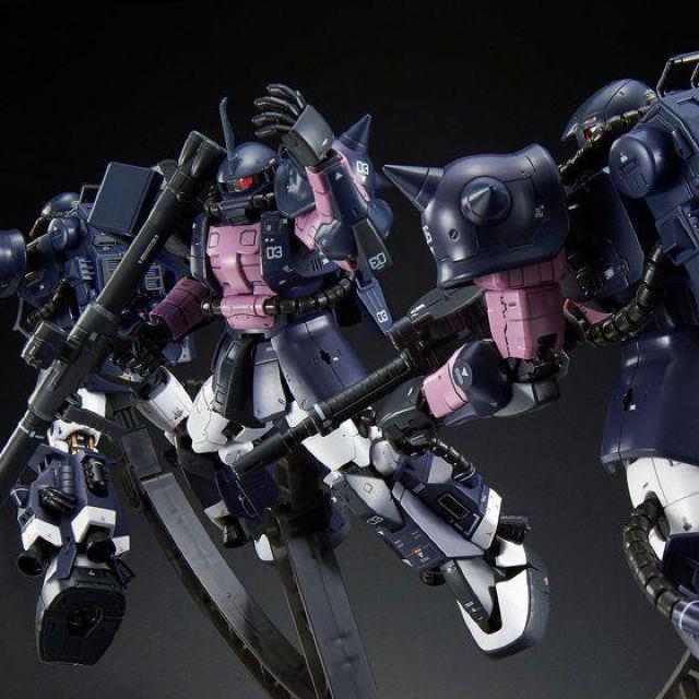 トリプルアクションベース付 RG 1/144 黒い三連星専用ザクII 3機セット プレミアムバンダイ限定 < ホビー  トリプルアクションベース付 RG 1/144 黒い三連星専用ザクII 3機セット プレミアムバンダイ限定  < ホビーの