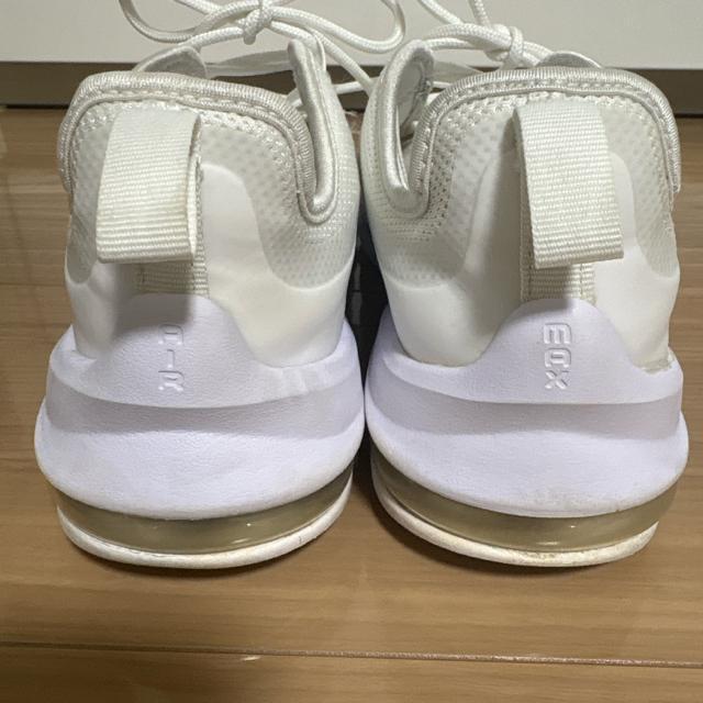 22cm 子供スニーカー NIKEナイキ エアマックス 白 < キッズ/ベビー  22cm 子供スニーカー NIKEナイキ エアマックス 白 < キッズ/ベビーの