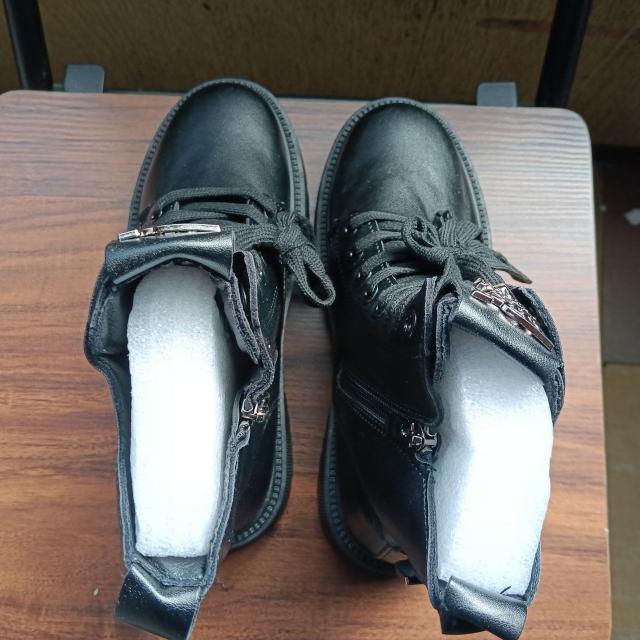 新品 22cm レディース ブーツ ブラック 厚底 シューズ ショートブーツ < 女性ファッション  新品 22cm レディース ブーツ ブラック 厚底 シューズ ショートブーツ < 女性ファッションの