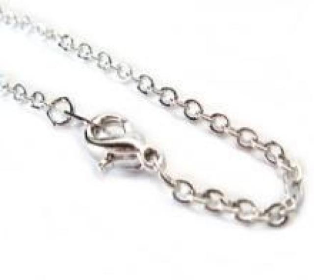 【プラチナ】Wラビングハートネックレス 箱付 < 女性アクセサリー/時計 【プラチナ】Wラビングハートネックレス 箱付 < 女性アクセサリー/時計の