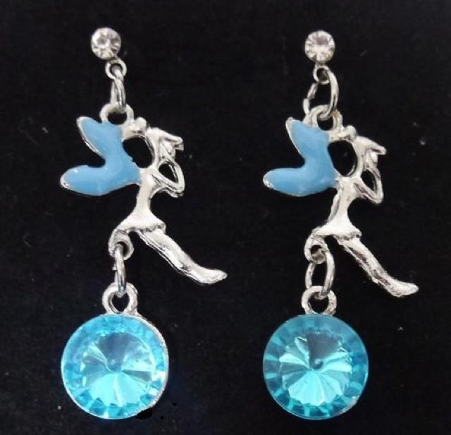 新品 ゴスロリ姫系アンティーク風妖精フェアリーピアス 水色 < 女性アクセサリー/時計  新品 ゴスロリ姫系アンティーク風妖精フェアリーピアス 水色  < 女性アクセサリー/時計の