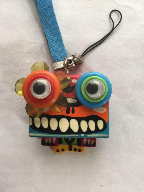 377.新品☆タイの魔除けキーホルダー < 女性ファッション  377.新品☆タイの魔除けキーホルダー < 女性ファッションの