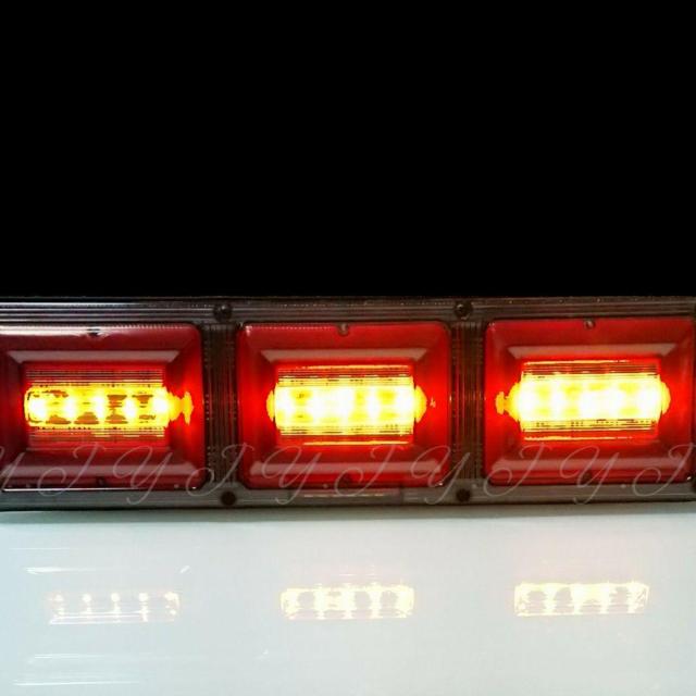 トラック LEDテールランプ 24V シーケンシャルウインカー 薄型 < 自動車/バイク トラック LEDテールランプ 24V シーケンシャルウインカー 薄型 < 自動車/バイク