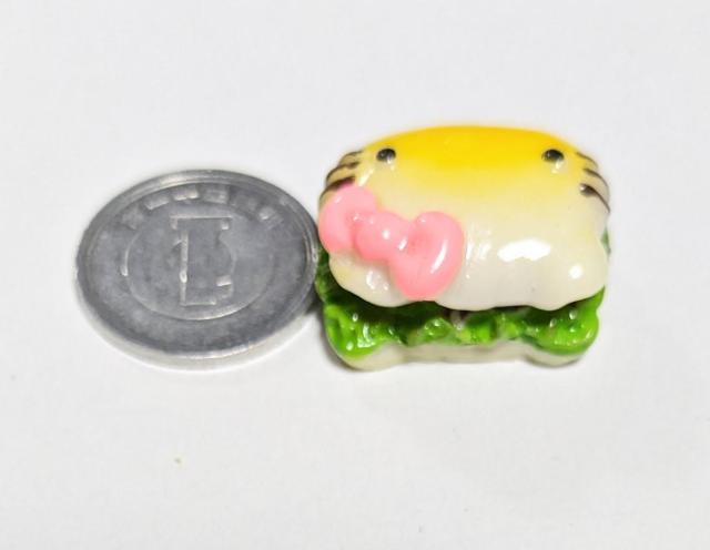 ミニチュア★キティちゃんハンバーガー★リカちゃんやドールハウスにいかがでしょうか♪ < おもちゃ  ミニチュア★キティちゃんハンバーガー★リカちゃんやドールハウスにいかがでしょうか♪ < おもちゃの