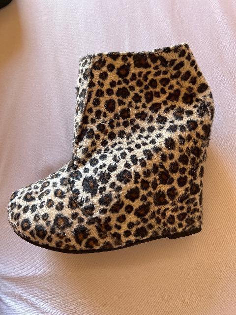 レオパード柄厚底ウェッジショートブーツ 新品未使用 24cm < 女性ファッション  レオパード柄厚底ウェッジショートブーツ 新品未使用 24cm < 女性ファッションの